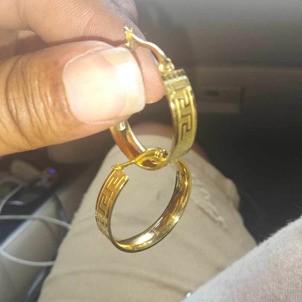 Jewelry - Picture 6 of 8